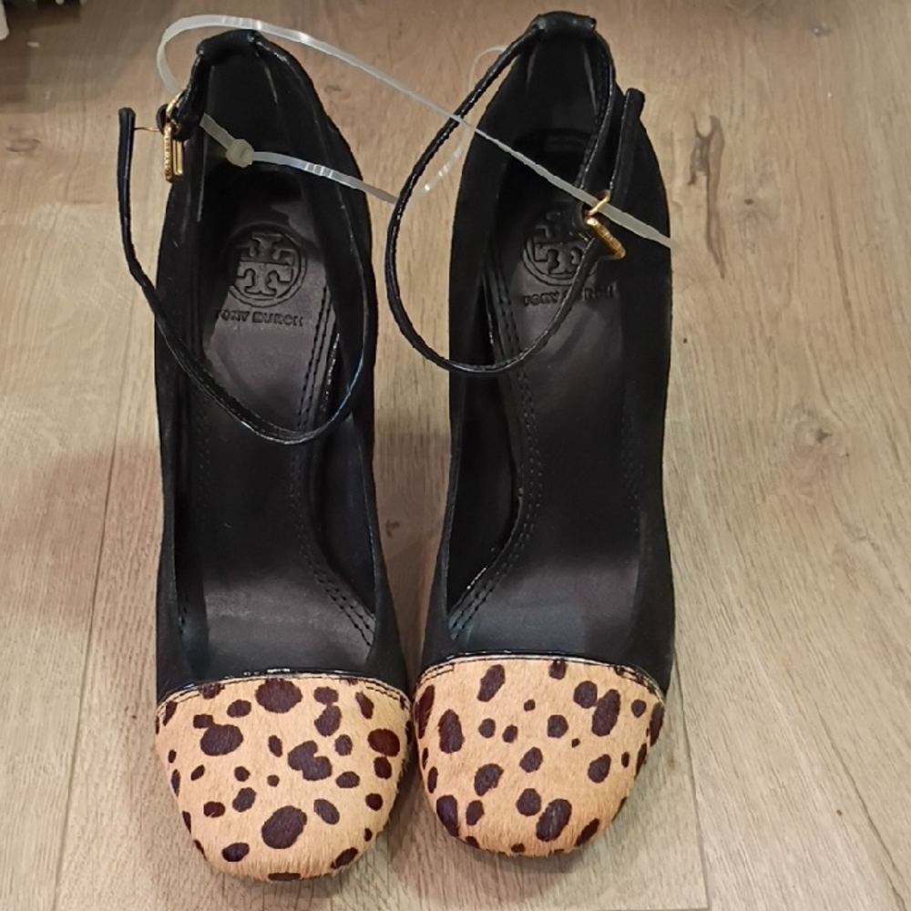 Tory Burch Black and Leopard Print Heels